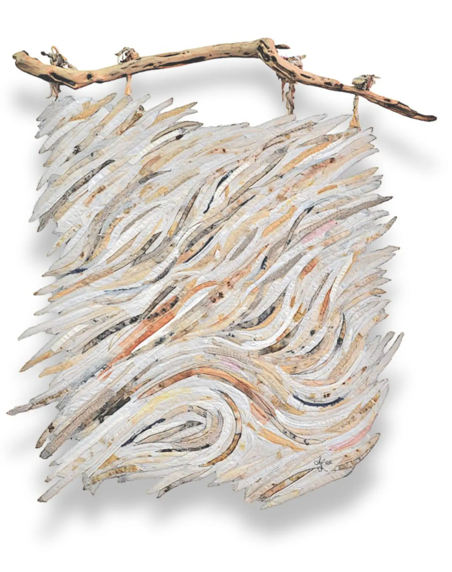 The Infinite Flow is a tapestry about one meter by one meter supported by a driftwood piece of whitish color. The tapestry is made of strips of fabric with fluid irregular shapes, dyed with natural pigments, showing gradients of white, red, yellow, brown, and, thanks to denim inserts, blue. On the back of the tapestry, there are long strips of recycled fabric arranged obliquely, alternating white, gray, and blue colors.